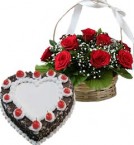 send 1Kg Heart Shape Black Forest Cake N Red Roses Basket delivery
