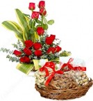 send gifts box of 500 gms Mixed dry fruits n Roses Bouquet delivery