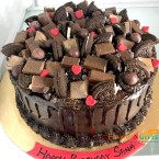 send half kg eggless delectable chocolate cake delivery