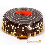 send half kg yummy choco chip cake delivery