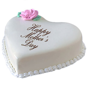 1Kg Heart Shape Vanilla Cake