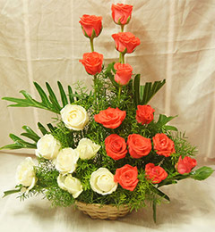 send Designer Bouquet of White n Orange Roses delivery