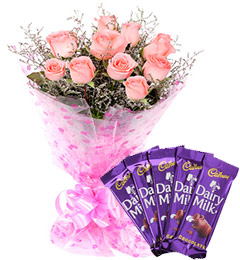 send Pink Roses Bouquet n Chocolate delivery
