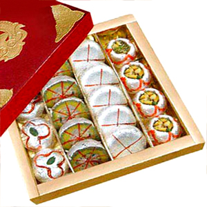 send Gift box of 500 gms Assorted Sweets  delivery