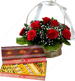 send Gift of 1Kg Assorted Sweet Box n Roses Basket delivery