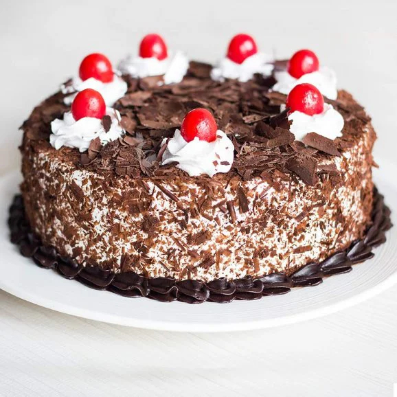 send half kg choco black forest cake delivery
