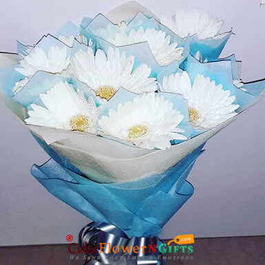 10 white gerberas bouquet paper packaging 