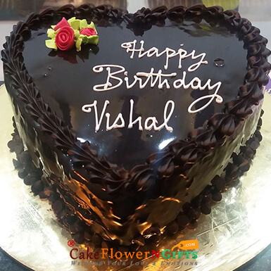 send half kg eggless heart shape chocolate chips cake delivery