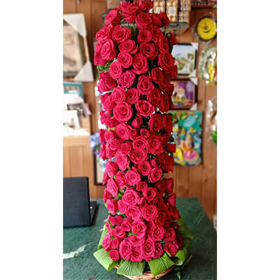 send 100 red roses premium arrangement delivery