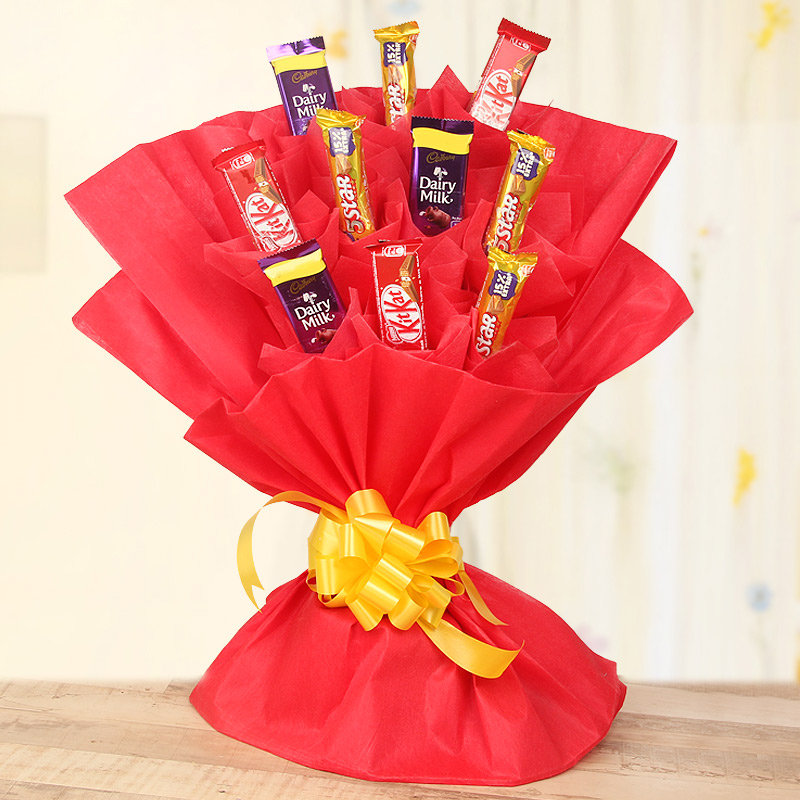 send 5 star kitkat dairy milk chocolates arrangement delivery