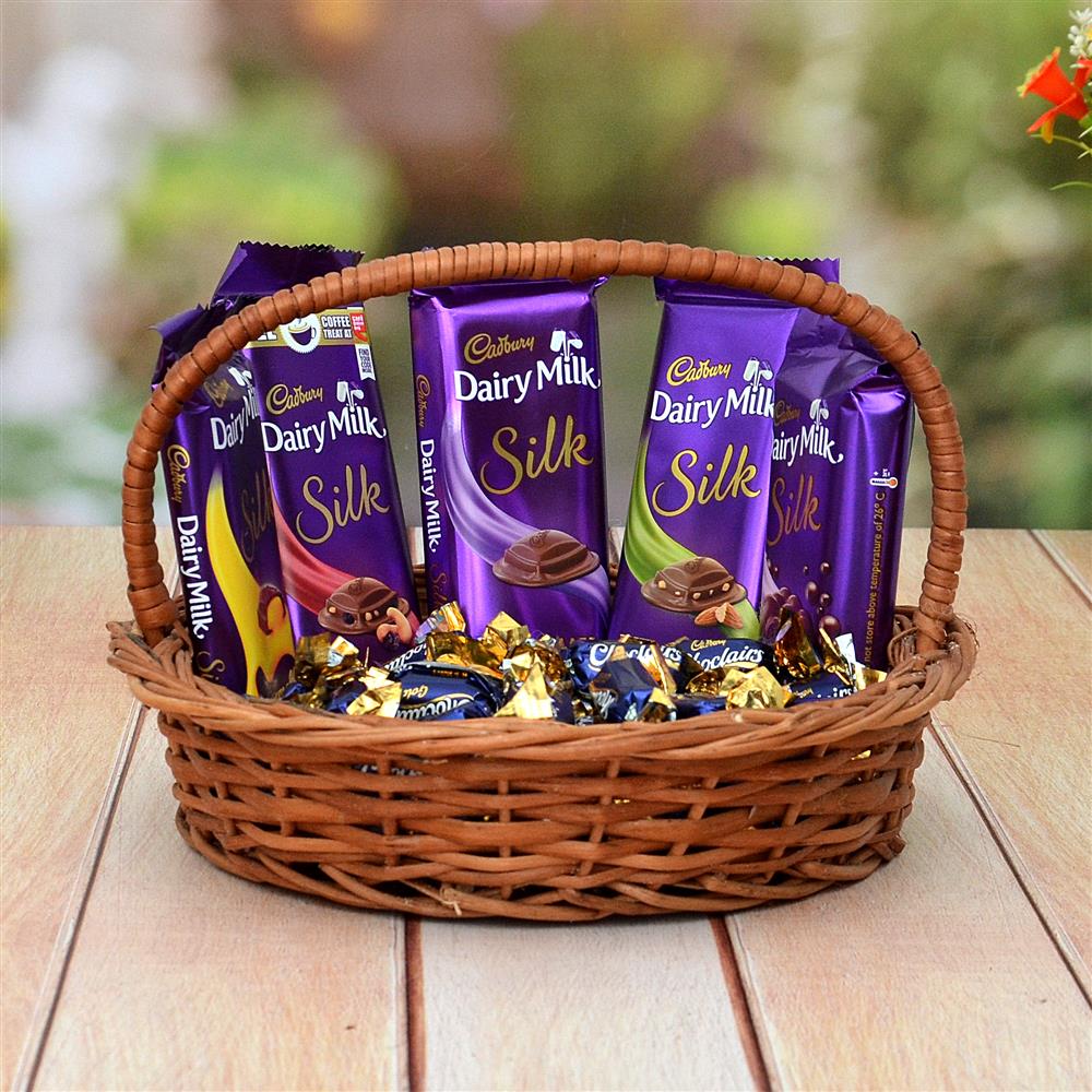 send Silk with Choclairs Hamper delivery