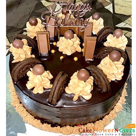 send half kg eggless decorated  kitkat chocolate cake delivery