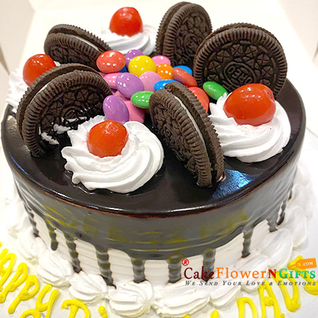 1kg eggless oreo gems black forest cake