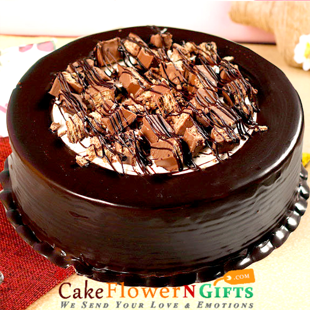 send half kg eggless amusing eggless kitkat chocolate cake delivery