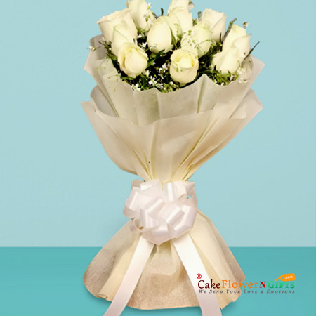 10 white roses bouquet