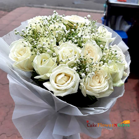 16 white roses bouquet
