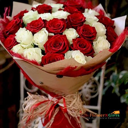 30 red white roses bouquet