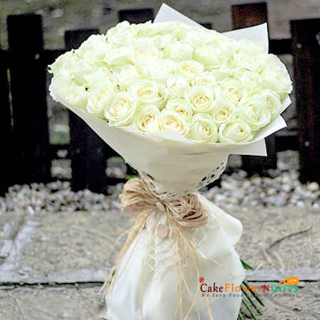 40 white roses bouquet