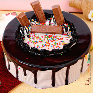 Kit Kat Chocolate Drip Cake