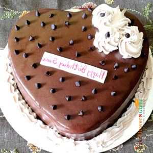 Chocolate chips heart shape cake prices