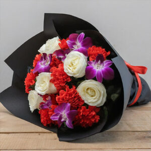 10 red carnation 5 white roses 4 Orchids black paper packing Bouquet